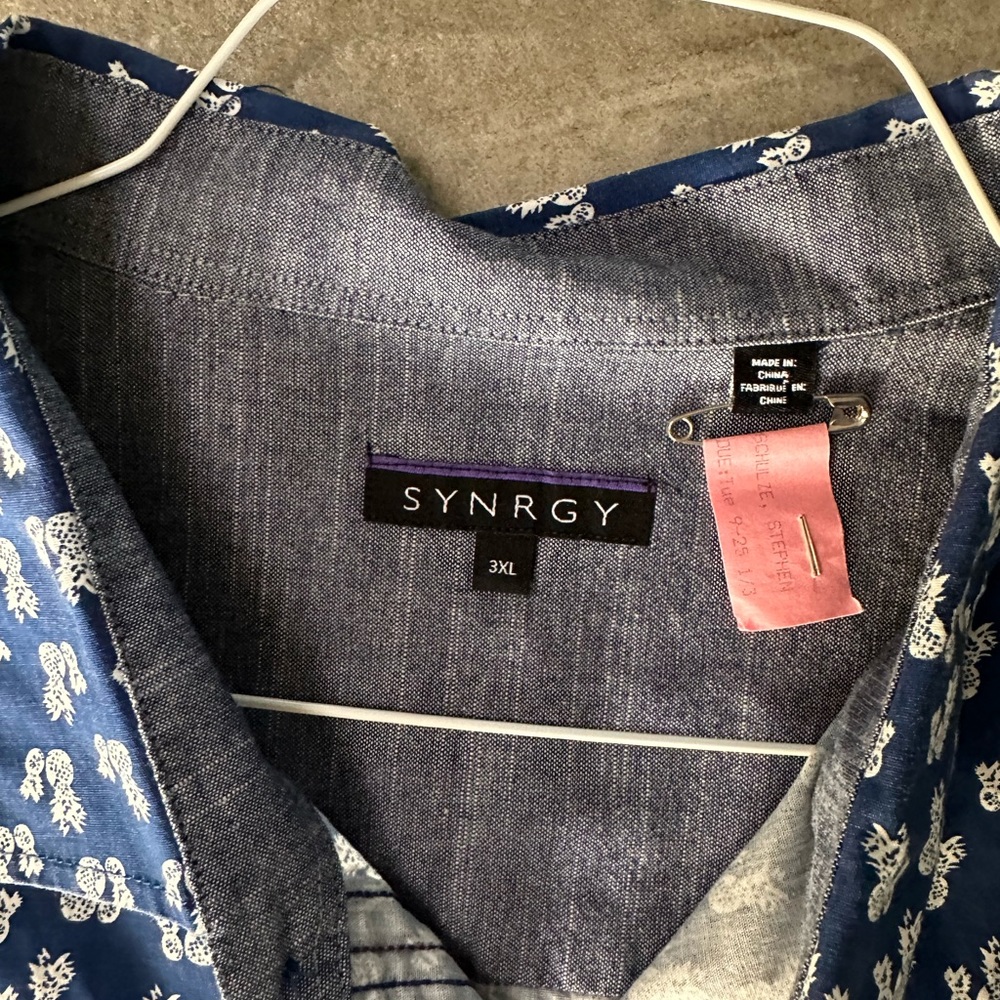 Men’s Synrgy short sleeve button up blue pineapple shirt size 3XL like new - Picture 3 of 4